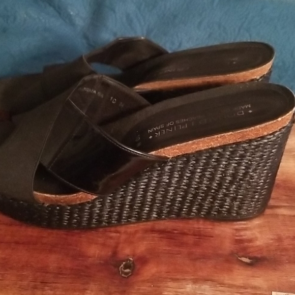 Donald Pliner Black Wedge Sandals - Picture 2 of 5